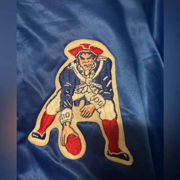 Vintage 80’s Locker Line New England Patriots Satin Bomber Jacket (L) - Picture 2 of 7